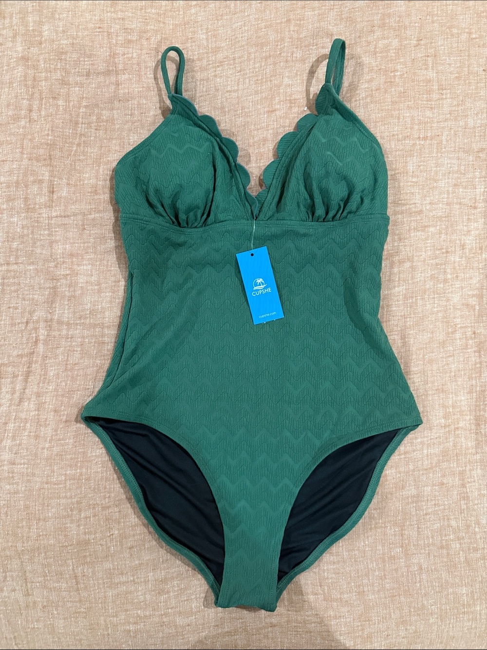 Cupshe Forest Green Textured Scalloped One-Piece Swimsuit